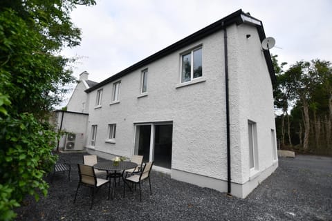 Kiernan's Self Catering & Accommodation Bed and Breakfast in Longford