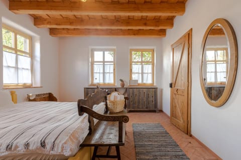Photo of the whole room, Decorative detail, Bedroom