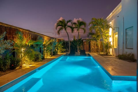 Night, Swimming pool