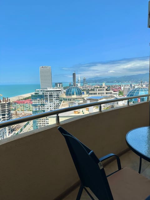 Day, Natural landscape, View (from property/room), Balcony/Terrace, City view, Sea view