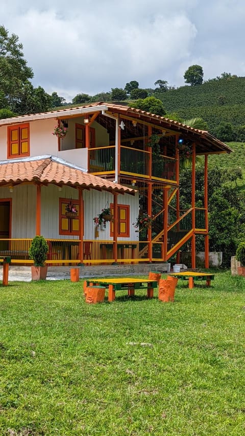Property building, Garden, Lounge or bar