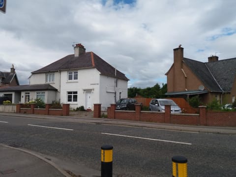 Ashley Holiday Home, Close To City Centre With Free Parking House in Inverness