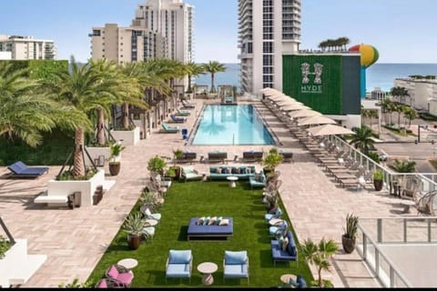 Luxury apartment- Hyde House Resort Apartment in Hollywood Beach