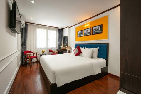Bed, Photo of the whole room