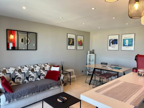 Seating area