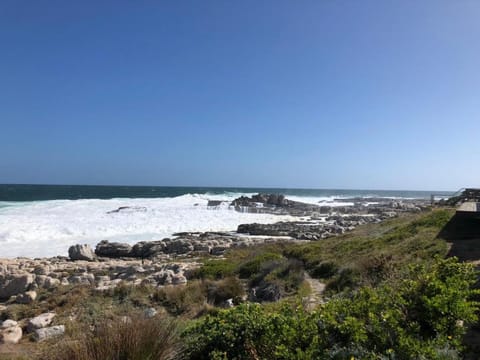 Whale Rock Estate Hermanus sea view apartment Apartment in Hermanus