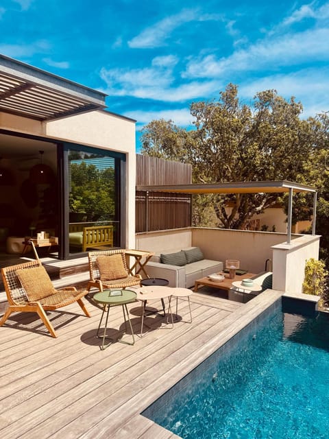 Patio, Swimming pool