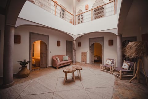 Patio, Facade/entrance, Living room