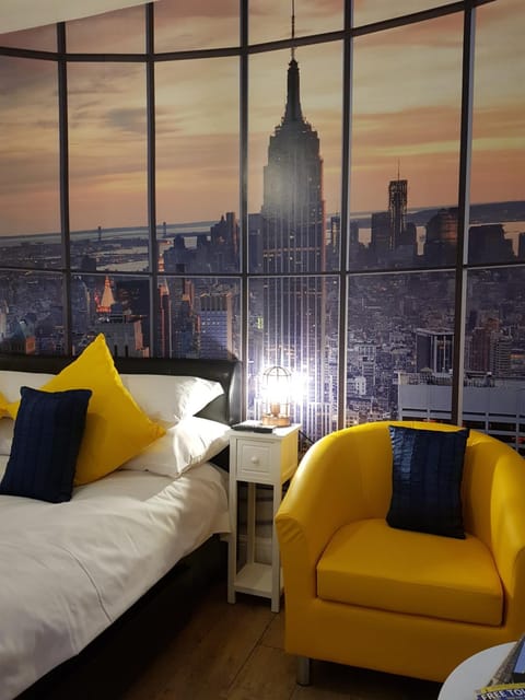 The New Yorker Mini Studio Parking Available Apartment in York