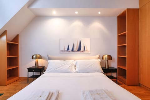 Bed, Photo of the whole room