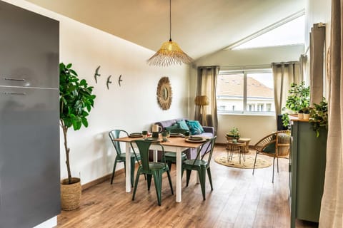 Living room, Dining area, Area and facilities