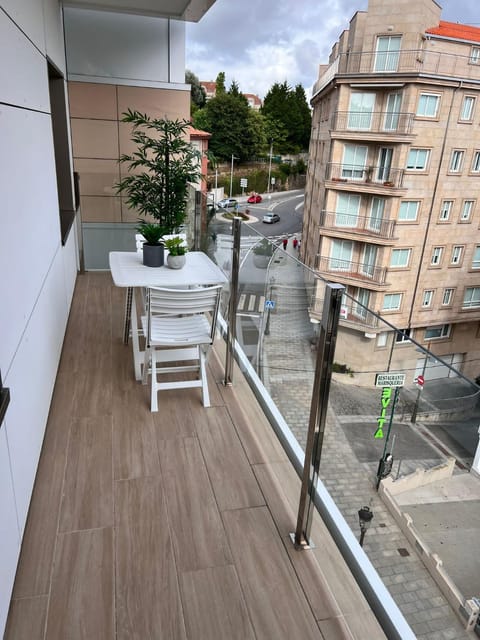 Balcony/Terrace, City view, Street view
