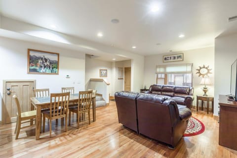Elkhorn Townhome 1911 House in Ouray