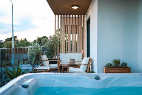 Hot Tub, Balcony/Terrace, Balcony/Terrace