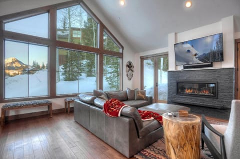 20 Vermillion Drive House in Purgatory