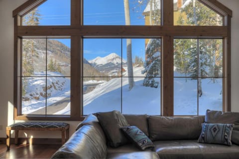 20 Vermillion Drive House in Purgatory