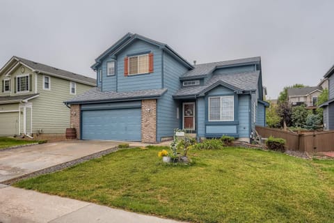 342 English Sparrow Dr House in Highlands Ranch