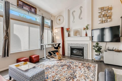 342 English Sparrow Dr House in Highlands Ranch