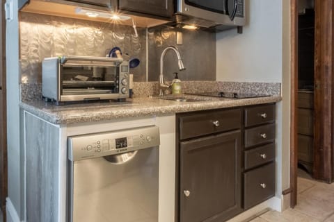 Tamarron Lodge Studio 232 House in La Plata County