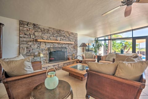 Tucson Oasis La Casa de las Palmas with Pool! House in Catalina Foothills