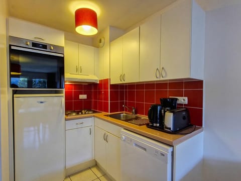 Appartement spacieux au centre, balcon, parking couvert - FR-1-425-124 Apartment in Arâches-la-Frasse