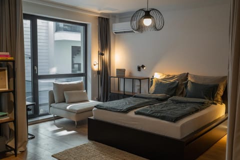 Bed, View (from property/room), Photo of the whole room, Bedroom