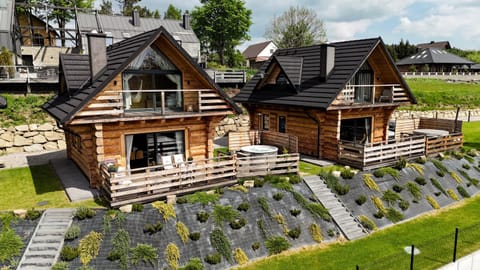 Property building, Day, Garden, Garden, Garden view