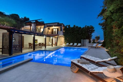 Property building, Night, Pool view, Swimming pool