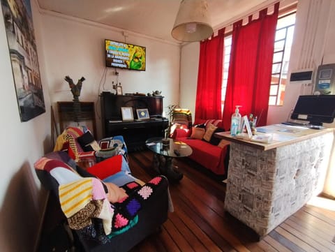 Communal lounge/ TV room, Living room, Seating area