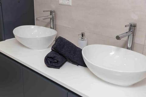 relax and more house with pool Villa in Federation of Bosnia and Herzegovina