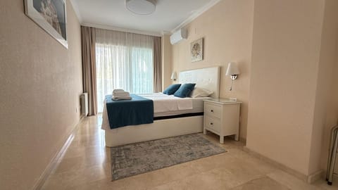 Spring, Day, Natural landscape, Garden, Garden view, Pool view, Swimming pool, sunbed
