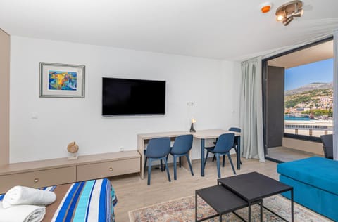 TV and multimedia, View (from property/room)
