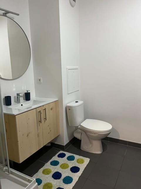 Superbe studio lumineux haut de gamme tout confort Apartment in Drancy