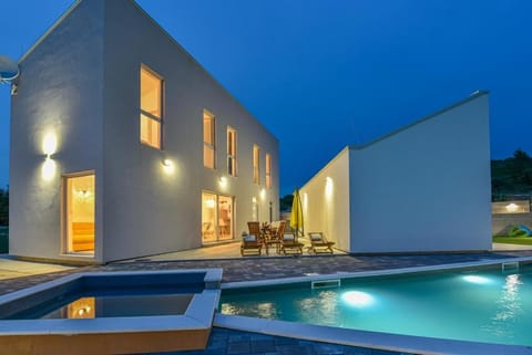 Villa Silente Villa in Šibenik-Knin County, Croatia