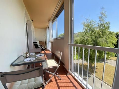 Natural landscape, View (from property/room), Balcony/Terrace, Dining area