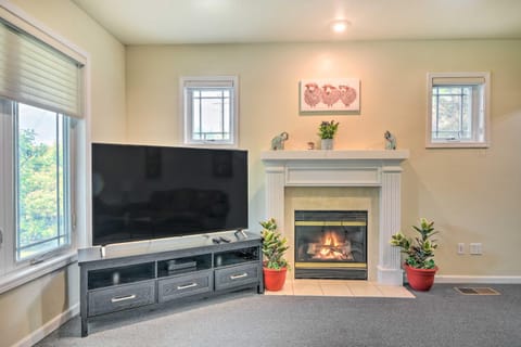 Charming Medford Getaway about 4 Miles to Downtown! House in Medford