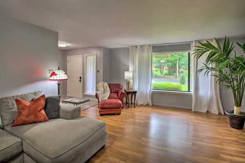 Waterfront Retreat with Boat Dock in Hot Springs! House in Hot Springs