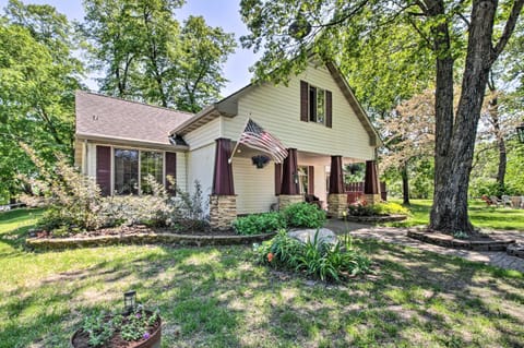 Retreat with Lake Access and Private Boat Dock! House in Minnesota