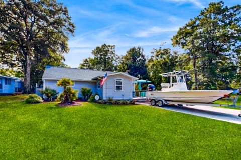 OIB29 Gone Intracoastal House in Ocean Isle Beach