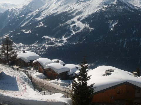 Appartement Chaleureux Centre Station avec Balcon - FR-1-275-132 Apartment in Montvalezan