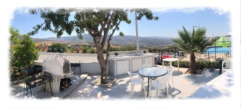 Panoramic Holidays - Standard 71 Apartment in Peyia