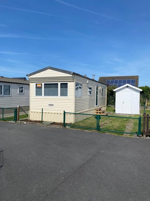 Stacaravan Middelkerke Chalet in Middelkerke