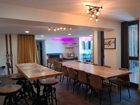 Grand appartement rénové centre station avec balcon - 14p, animaux admis - FR-1-181-2282 Apartment in Mâcot-la-Plagne