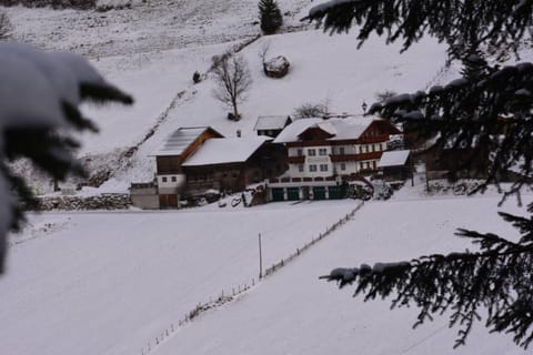 Property building, Winter