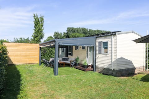 Property building, Patio, Garden