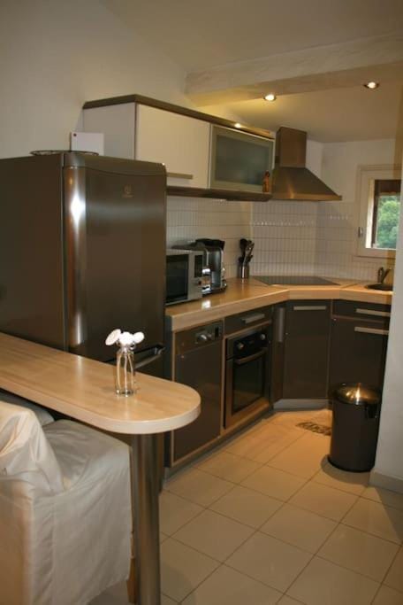 Coquet appartement dans mazet Ste Maxime Riviera Apartment in Sainte-Maxime