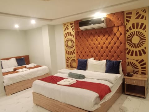 Bed, Photo of the whole room, Bedroom, towels, air conditioner