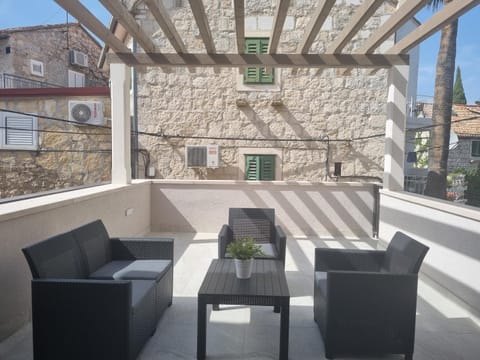 Balcony/Terrace, Balcony/Terrace