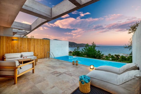 Balcony/Terrace, Seating area, Pool view, Sea view, Swimming pool, Swimming pool, Sunset