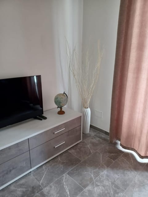 Communal lounge/ TV room, TV and multimedia, Living room